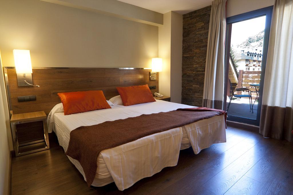 Nubahotel Vielha e Mijaran Kamer foto