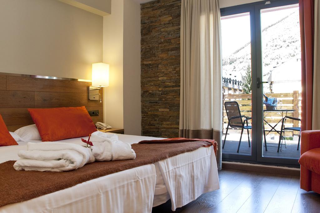 Nubahotel Vielha e Mijaran Kamer foto