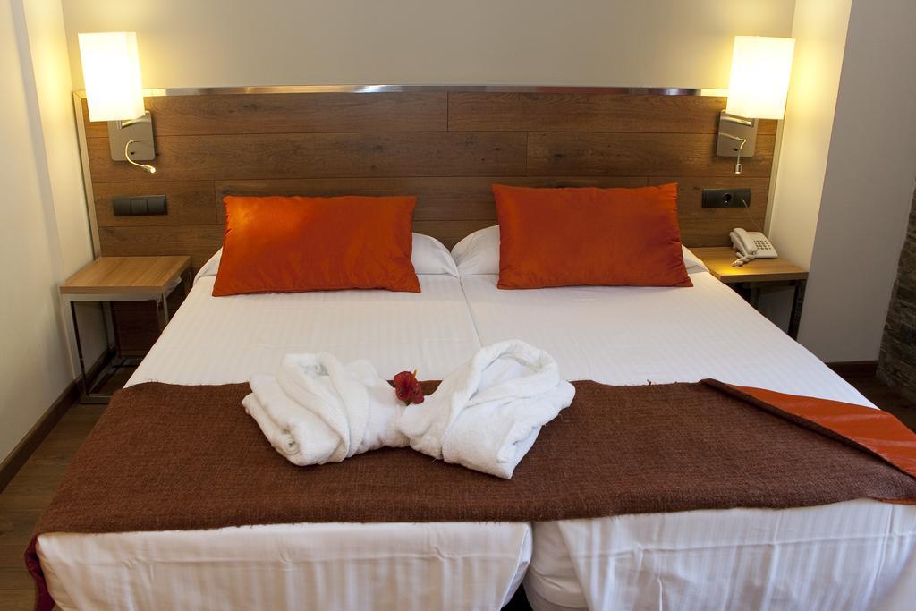 Nubahotel Vielha e Mijaran Kamer foto