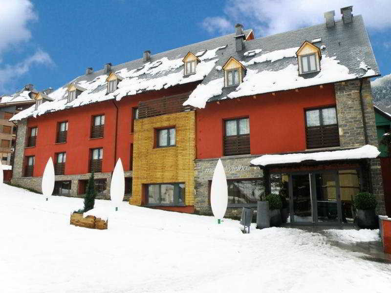 Nubahotel Vielha e Mijaran Buitenkant foto