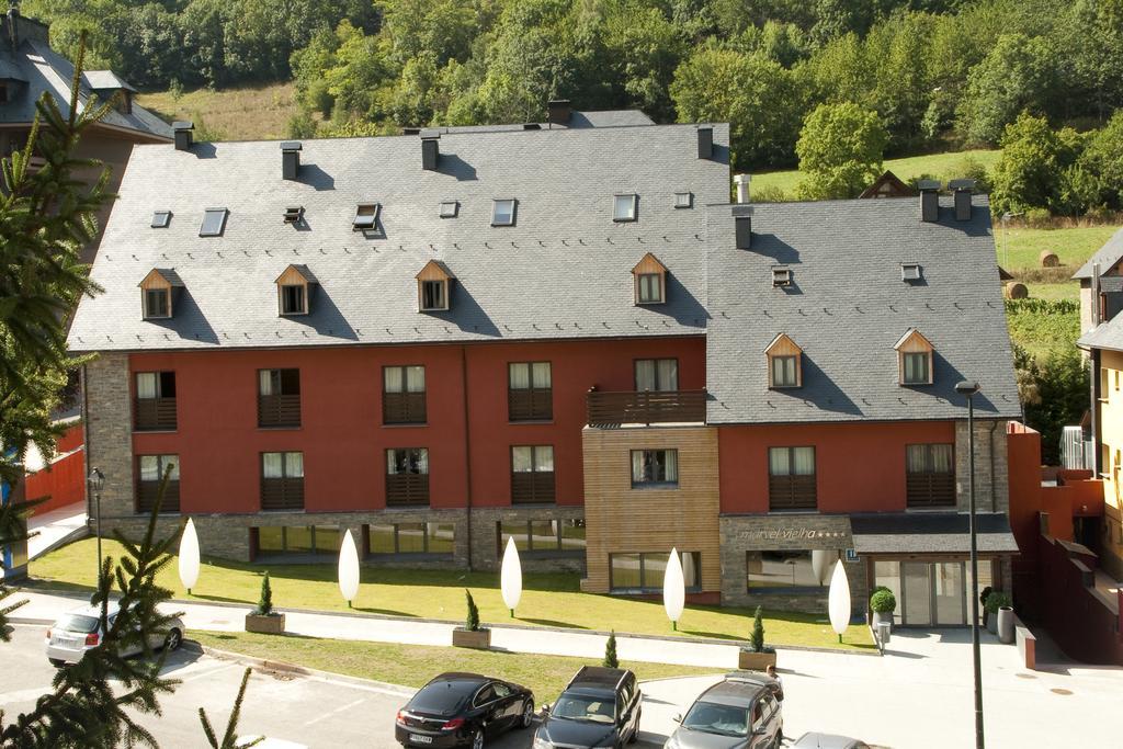 Nubahotel Vielha e Mijaran Buitenkant foto