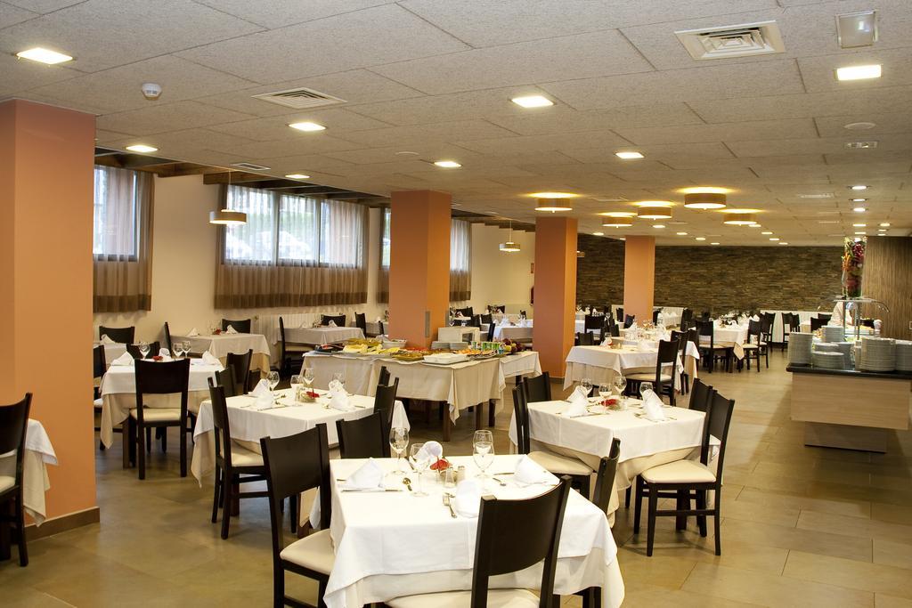 Nubahotel Vielha e Mijaran Buitenkant foto