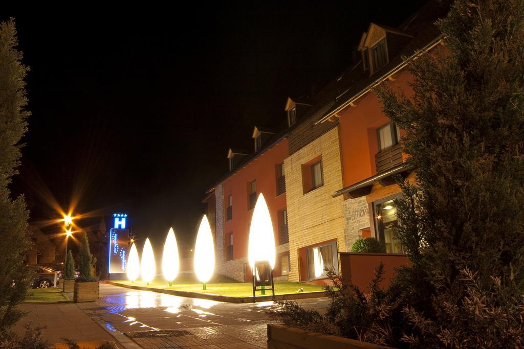 Nubahotel Vielha e Mijaran Buitenkant foto