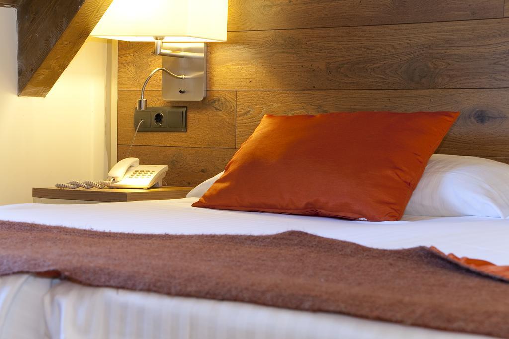 Nubahotel Vielha e Mijaran Buitenkant foto